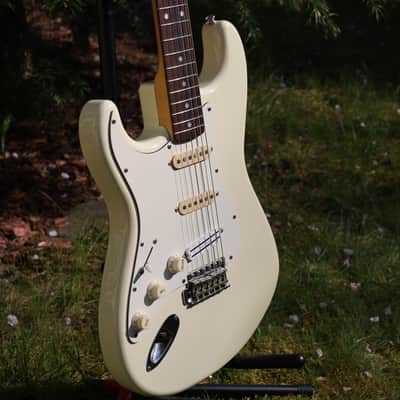 Fender Stratocaster White 1993 Left Handed Kurt Cobain Strat Japan Nirvana Guitar + Hotrail image 7