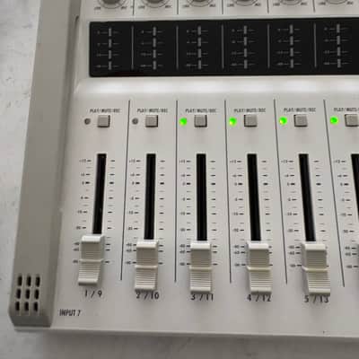 Zoom R16 USB Audio Interface / Digital Multitrack Recorder / Control Surface 2010s - White image 2