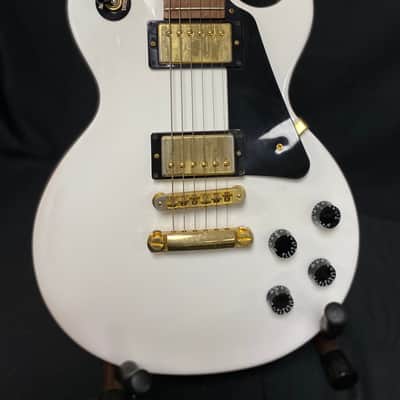Gibson Les Paul Studio '60s Tribute with 2010 - 2015 - Worn White image 6