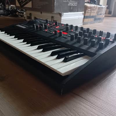 Access Virus Indigo 2 REDBACK LIMITED EDITION only 500 ever made! 37-Key Digital Synthesizer 2010s Black with signature image 20
