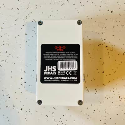 JHS 3 Series Fuzz Pedal - New Effects Pedal - Sounds Great! image 4