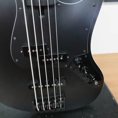 Jericho Alpha Blacker 5 - 5 String Electric Bass with Hard Case image 3