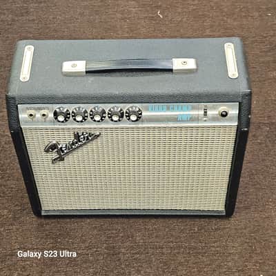 Fender Vibro Champ Silverface Vintage image 2