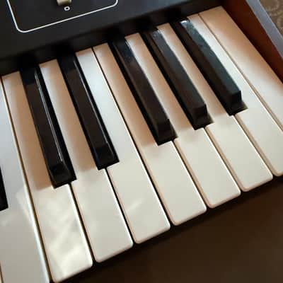 VTG Sequential Circuits Six-Trak Analog Synthesizer + Orig Box, Foam, Manual (Upgraded NVRAM) image 17