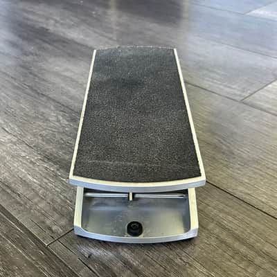 Ernie Ball P0-6166 250K Mono Passive Volume Pedal 2000's - Silver image 2