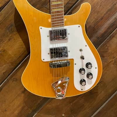 1975 Rickenbacker 481 'Slant Fret', Mapleglo image 2