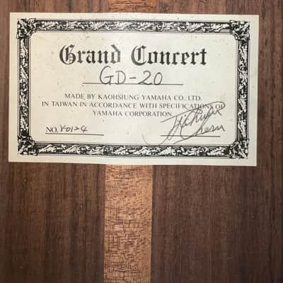 Yamaha GD-20 Grand Concert Classical Guitar w/pickup 1990-2001 - Natural w/hard case image 10