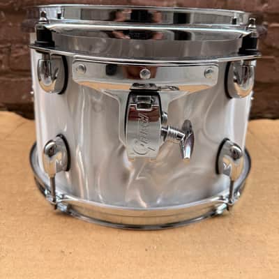 Gretsch Catalina Club Jazz 4-Piece Drum Kit White Satin Flame 18/12/14 + Snare – Floor Model image 10