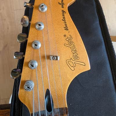 Fender Pawn Shop Mustang Special 2013 - 3-Color Sunburst image 2