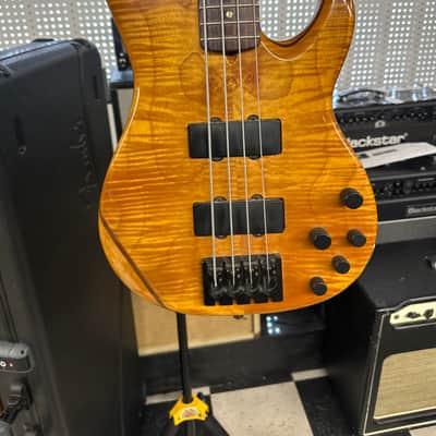 Fender American Deluxe Zone Bass 2001 - 2006 - Amber image 11