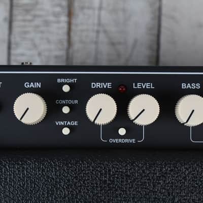Fender® Rumble 100 Electric Bass Guitar Amplifier 100 Watt 1 x 12 Combo Amp image 4