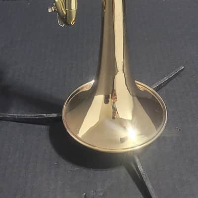 Bach Stradivarius 43G Bell Trumpet, 2 Mouthpieces &2 handle hardwood case. - Clear Lacquer image 8