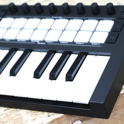 Novation Launchkey Mini 25 Mk4 Creative 25 Synth-Action Mini-Key MIDI Controller image 3