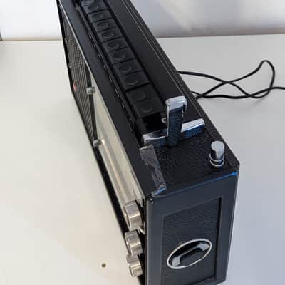 Grundig Satellit 2000 Transistor Radio (1973-75) - Serviced - 110V/220V & Battery Operated - World Receiver image 8