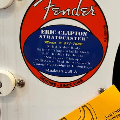 Fender Eric Clapton Artist Series Stratocaster with Vintage Noiseless Pickups  Black #US23019408 7 lbs  11.7 oz image 9