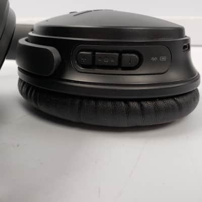 Bose QC35 Wireless Headphones image 7