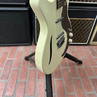 Danelectro Vintage 12-String Vintage White image 4