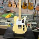 Fender 0115112341 American Performer Telecaster, Maple Fingerboard - Vintage White