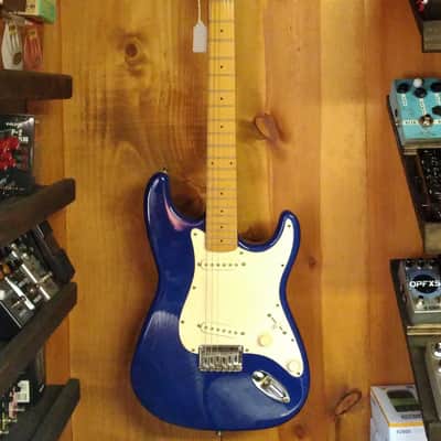 Pre-Owned ARIA PRO II STG TRANS BLUE image 1