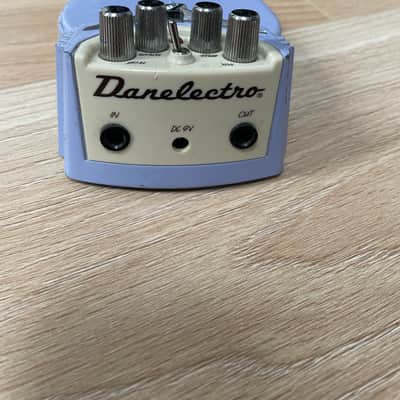 Danelectro Dan Echo image 4