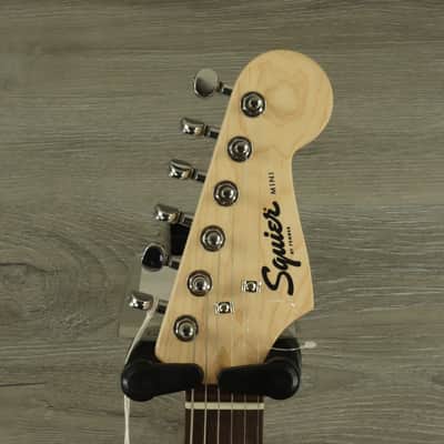 Squier Mini Stratocaster with Laurel Fretboard Shell Pink image 7