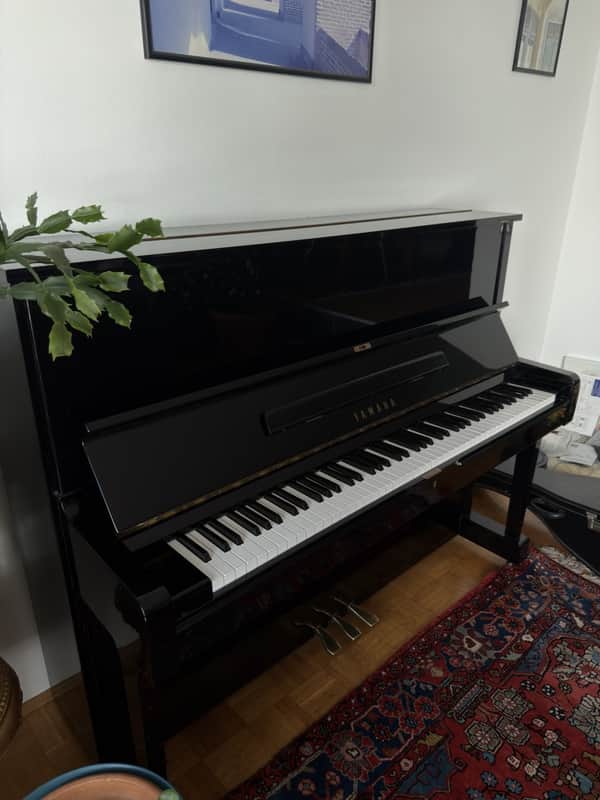Yamaha U1 Acoustic Piano 2014 - Present - Polished Ebony Bild 1