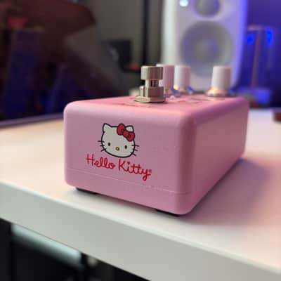 Limited Edition Fender Hello Kitty Fuzz Pedal in Pink image 6