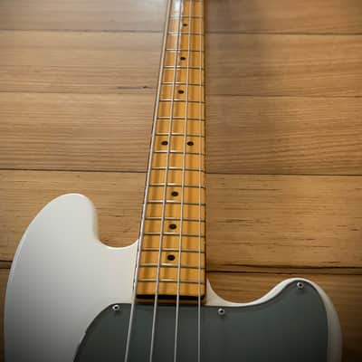 1974 Hayman 40/40 bass guitar in White finish image 5