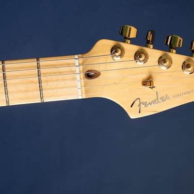 2004 Fender 50th Anniversary American Deluxe Stratocaster image 8