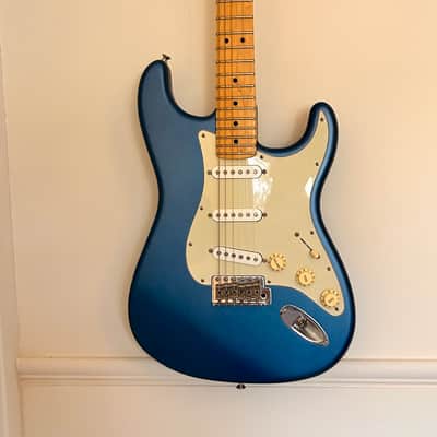 Fender American Performer Stratocaster image 3