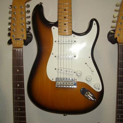 Fender American Vintage '57 Stratocaster 1990s - 2-Color Sunburst image 2