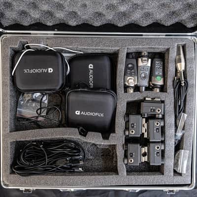 Complete Xvive U4 Wireless In-Ear Monitor System with Headphones and Case image 2
