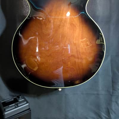 Gretsch G5622T Electromatic Center Block w/ Bigsby - Single Barrel Burst image 11
