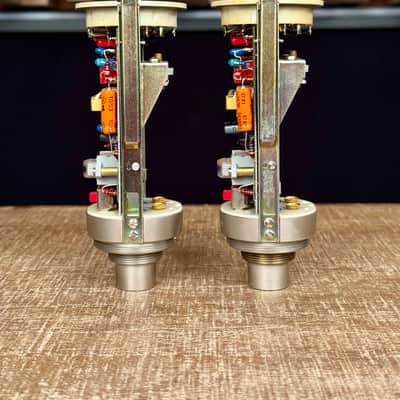 Vintage Neumann U 87 Condenser Microphone Stereo Pair. Close SN. Great Shape U87 1982 image 18