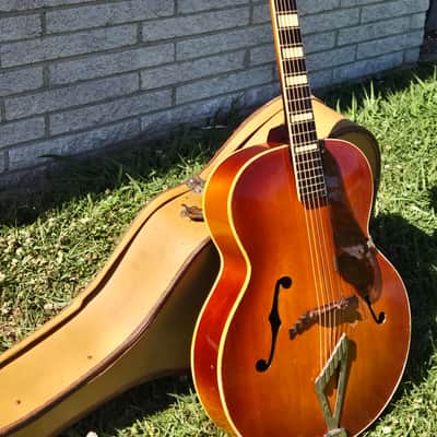 *Rare* 1946 SILVERTONE by Gretsch w/Geib case image 1