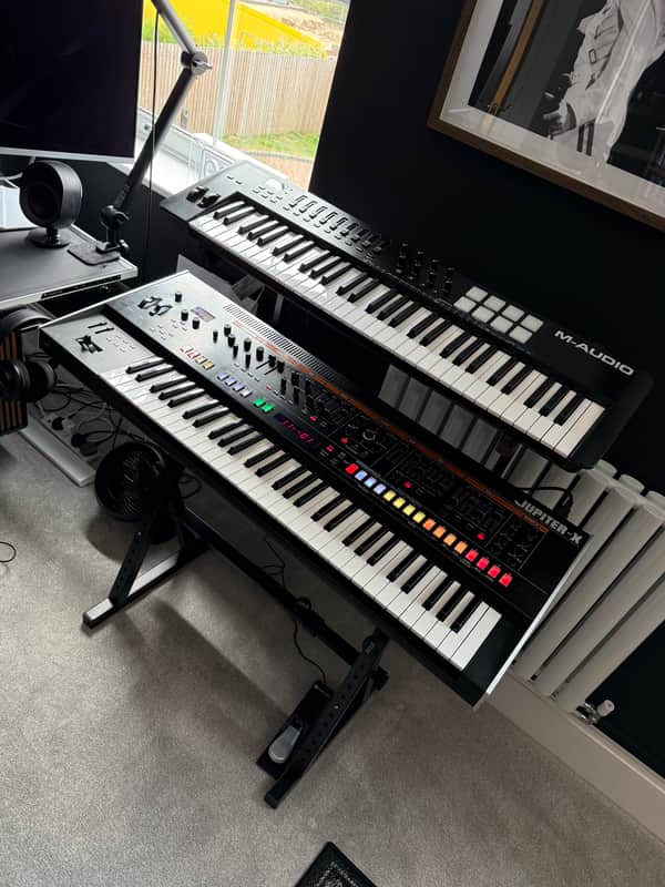 Roland Jupiter-X 61-Key Synthesizer