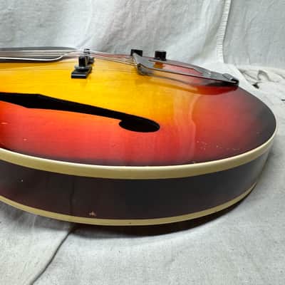 Fender Coronado I 1 Semi-Hollowbody Guitar with Case - Sunburst image 18