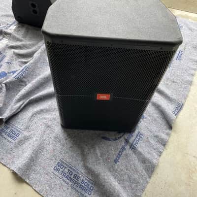 JBL SRX 715 GREAT CONDITION W/ Padded Covers and 3 way cables -Stands image 2
