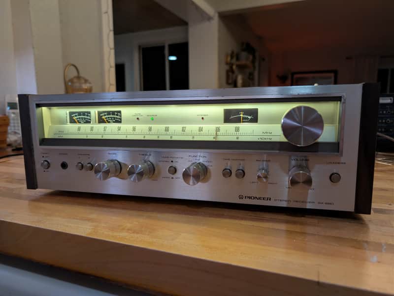 Pioneer SX-680  1978 - 1980 Silver Restored