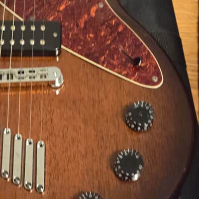 Yamaha AES800 2000s - Brown burst image 5