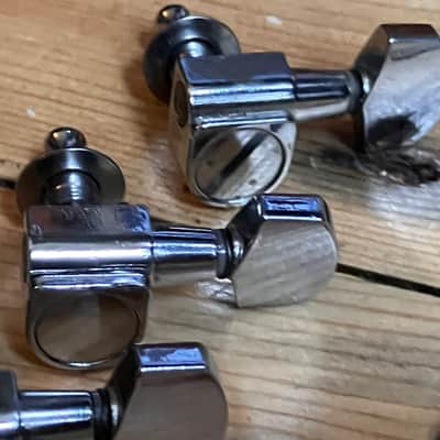 Yamaha Pacifica 311S 2000s Chrome Guitar Machine Heads Tuners 6 - in - line image 4