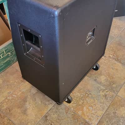 Mesa Boogie Recto-Vertical 2 x 12 Slant Cabinet 120 W with Caster Wheels image 10