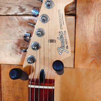 Fender FSR "Splattercaster" Standard Splatter Stratocaster with Rosewood Fretboard 2003 - 2004 - Olympic White, Aztec Gold, and Inca Silver Swirl over Black image 3