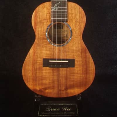 Handcrafted Concert Ukulele, Solid Hawaiian Koa, Mermaid Inlay, Soft-bag, Bruce Wei UG15-2935 image 7