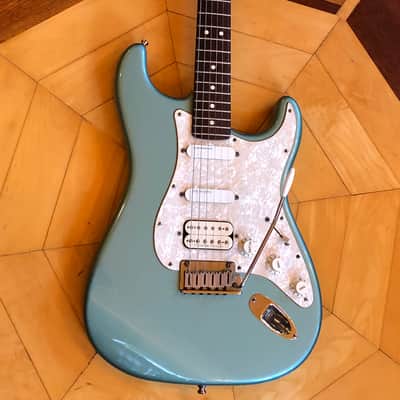 2001 Fender USA Lone Star American HSS Stratocaster Electric Guitar Ocean Turquoise Fender Padded case image 4