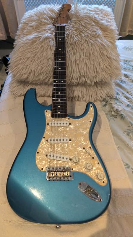 Fender Stratocaster Powerhouse Deluxe  1998 - Lake Placid Blue