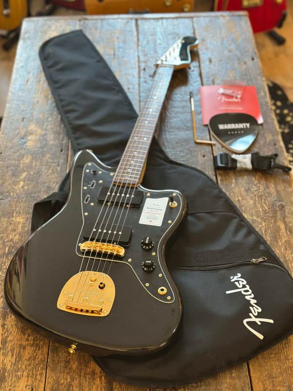 Fender Japan Traditional 2025 Ltd Edition Collection '60s Jazzmaster Black Pearl w/ Matching Headstock image 1