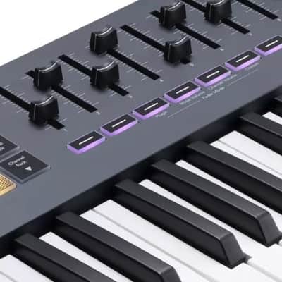 Novation FLkey 61 MIDI Controller image 3