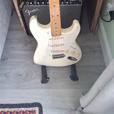 Fender MIJ stratocaster 1985/6 image 5