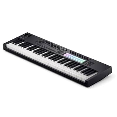 Novation Launchkey 61 All-in-One OLED Display DAW Keyboard Controller w Case image 3